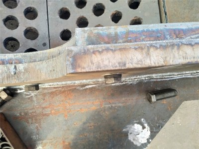 溫縣金屬破碎機(jī)及元科金屬粉碎機(jī) 廢舊轎車(chē)金屬破碎機(jī)價(jià)格與礦山機(jī)械設(shè)備配件解析